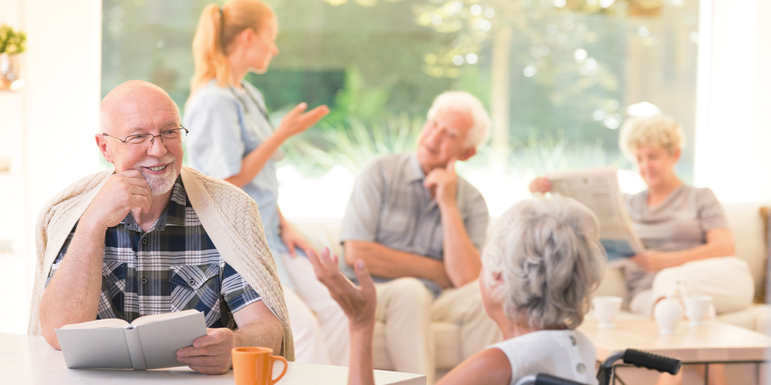EHPAD et Résidences Services Seniors : comprendre leurs différences